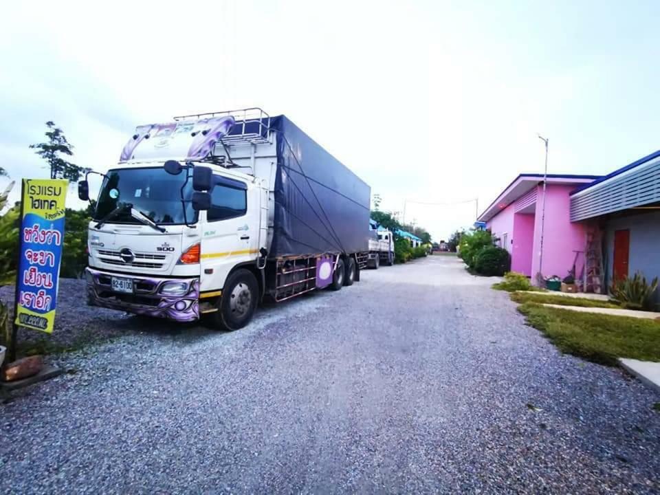 Hi Tech Resort Kabin Buri المظهر الخارجي الصورة